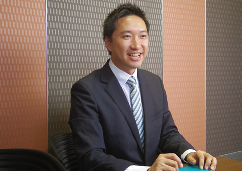 池貝充隆