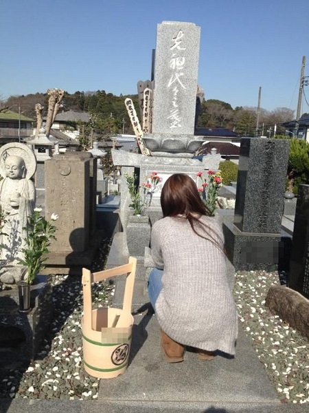 お墓参り 