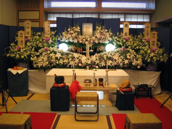 ご家族の想いが反映された祭壇