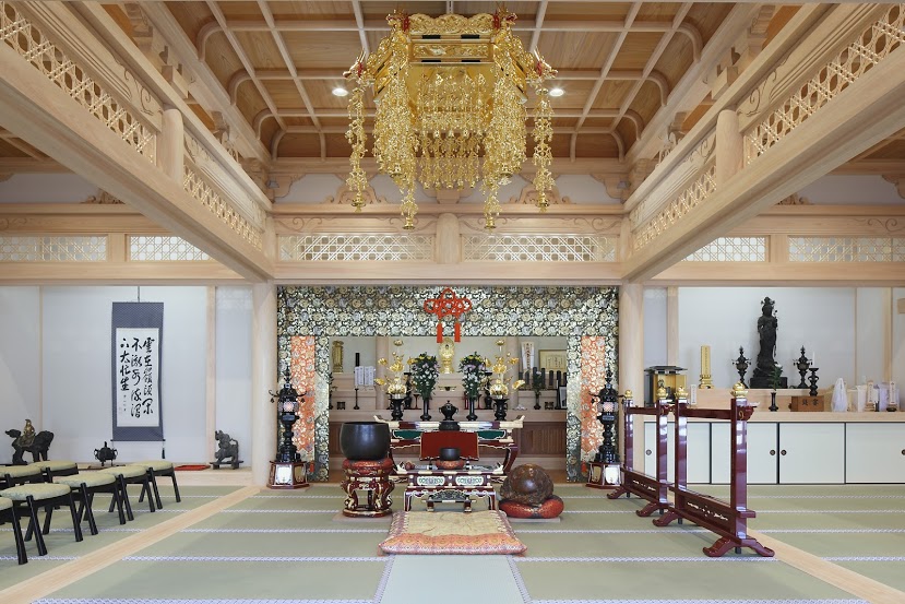 実相寺(港区)の本堂 